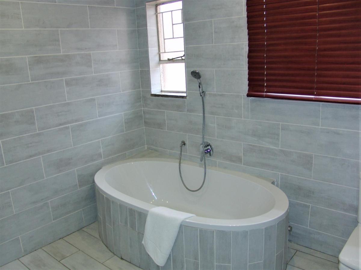 African Moon Corporate House Kempton Park Zewnętrze zdjęcie