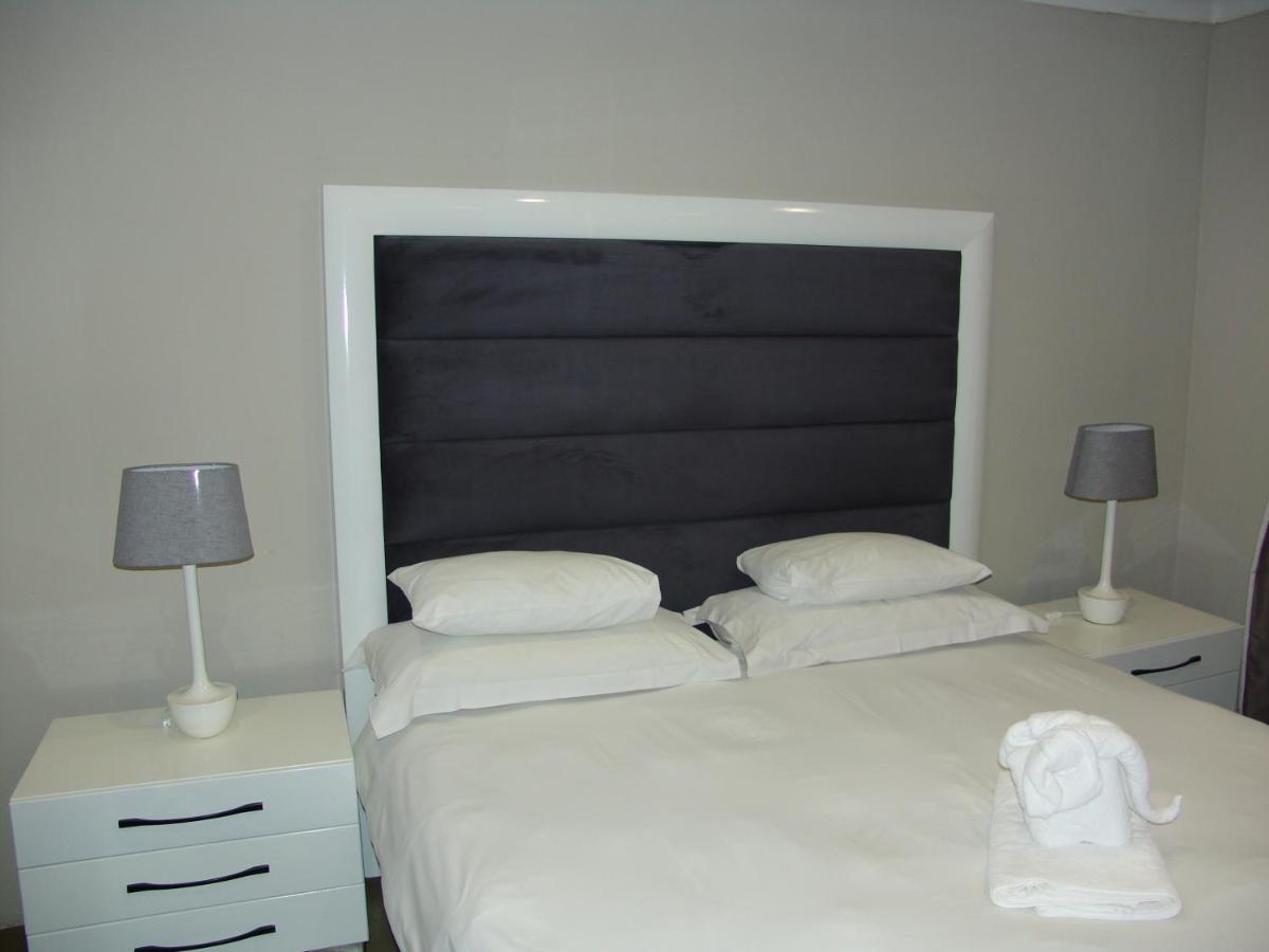 African Moon Corporate House Kempton Park Zewnętrze zdjęcie