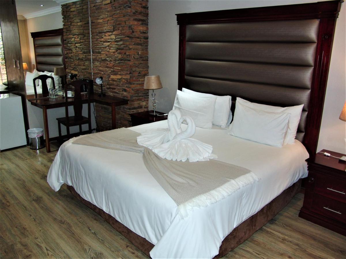 African Moon Corporate House Kempton Park Zewnętrze zdjęcie