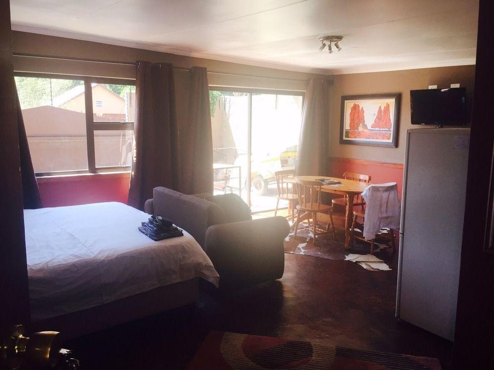 African Moon Corporate House Kempton Park Zewnętrze zdjęcie